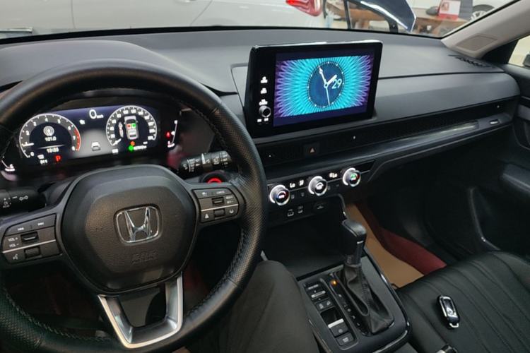 Used Honda Breeze 2023 240TURBO Two-Wheel-Drive Luxury Edition 5 Seats Center Console