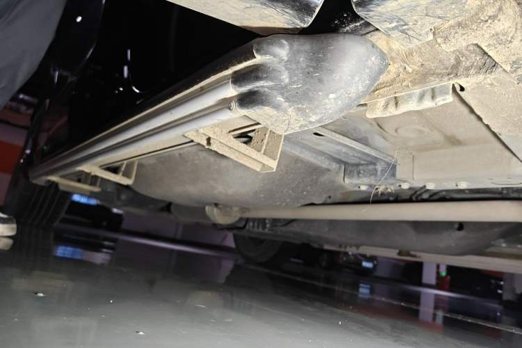 Used Honda Breeze 2023 240TURBO Two-Wheel-Drive Elite PRO 7-Seater Chassis Front Right
