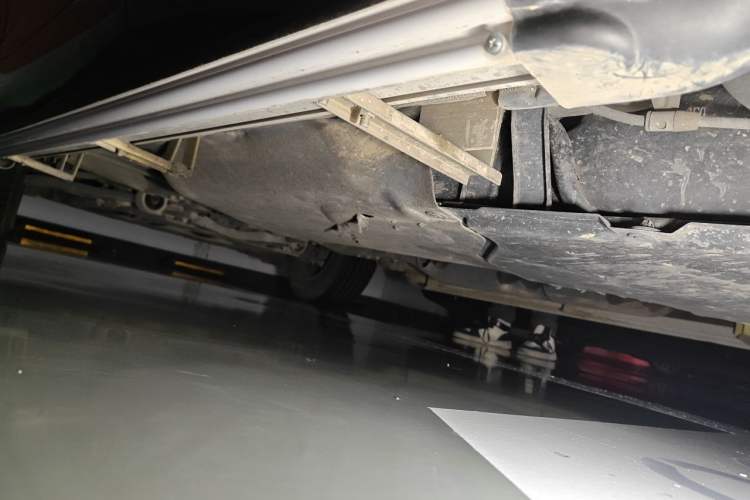 Used Honda Breeze 2023 240TURBO Two-Wheel-Drive Elite PRO 7-Seater Chassis Rear Left