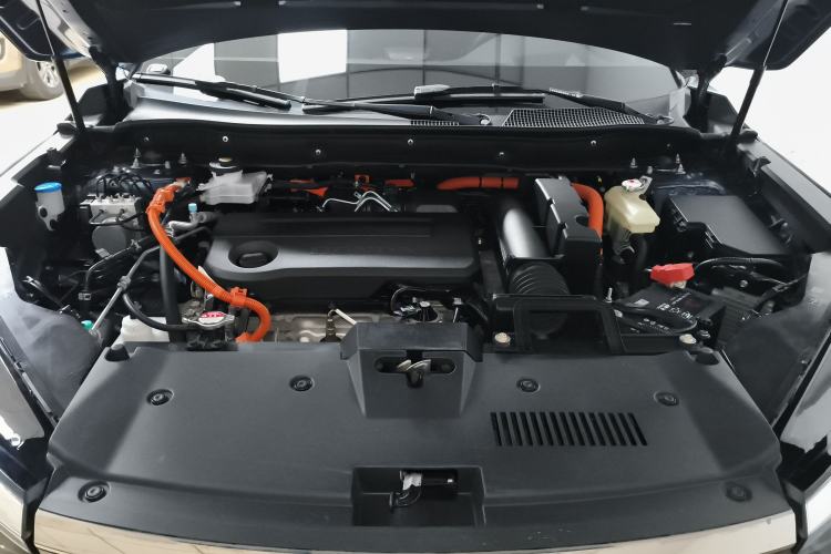 Used Honda Breeze 2023 eHEV Four-Wheel Drive Supreme Edition Engine Bay