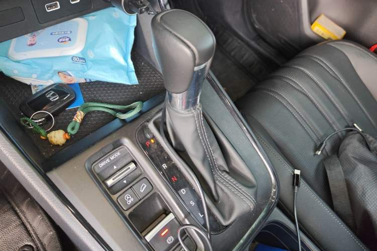 Used Honda Breeze 2023 240TURBO Two-Wheel-Drive Luxury Edition 5 Seats Gear Lever