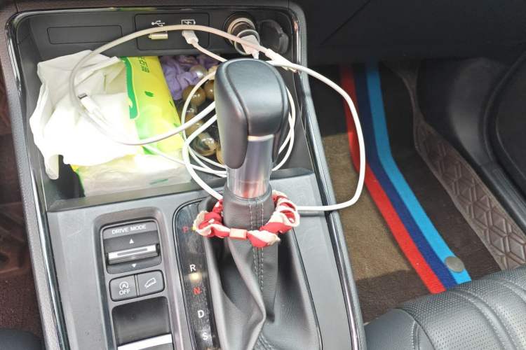 Used Honda Breeze 2023 240TURBO Two-Wheel-Drive Luxury Edition 5 Seats Gear Lever