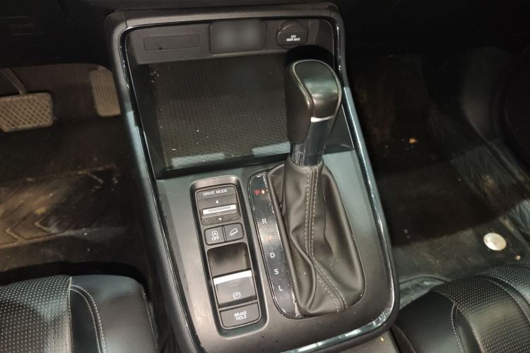 Used Honda Breeze 2023 240TURBO Two-Wheel-Drive Luxury Edition 5 Seats Gear Lever