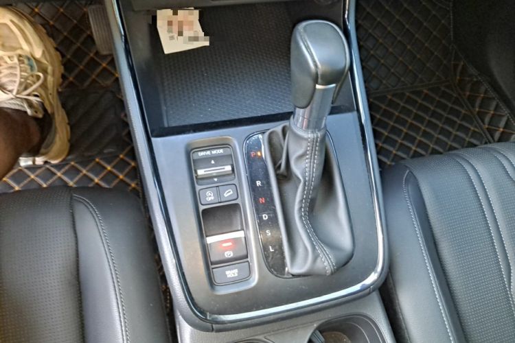 Used Honda Breeze 2023 240TURBO Two-Wheel-Drive Luxury Edition 5 Seats Gear Lever