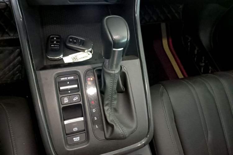 Used Honda Breeze 2023 240TURBO Two-Wheel-Drive Luxury Edition 5 Seats Gear Lever