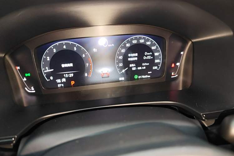 Used Honda Breeze 2023 240TURBO Two-Wheel-Drive Luxury Edition 5 Seats Instrument Cluster