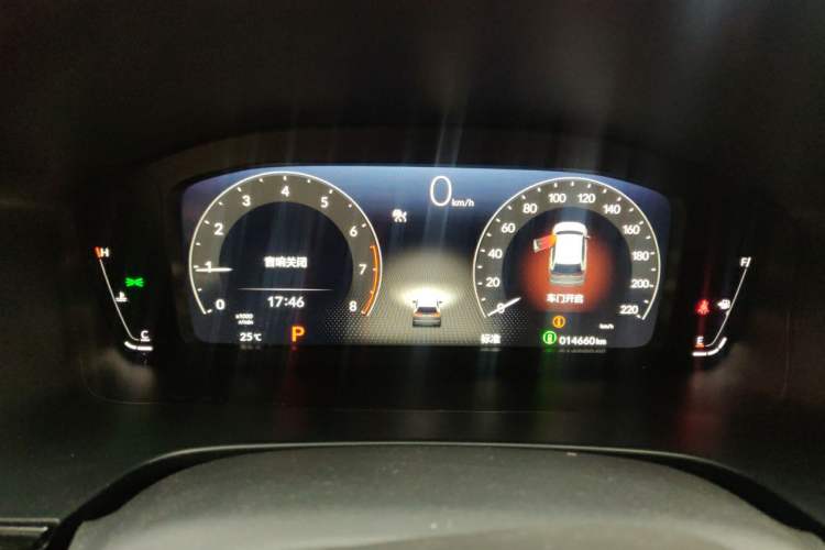 Used Honda Breeze 2023 240TURBO Two-Wheel-Drive Luxury Edition 5 Seats Odometer Close Up