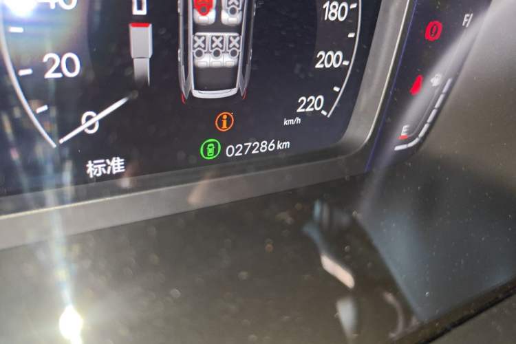 Used Honda Breeze 2023 240TURBO Two-Wheel-Drive Luxury Edition 5 Seats Odometer Close Up