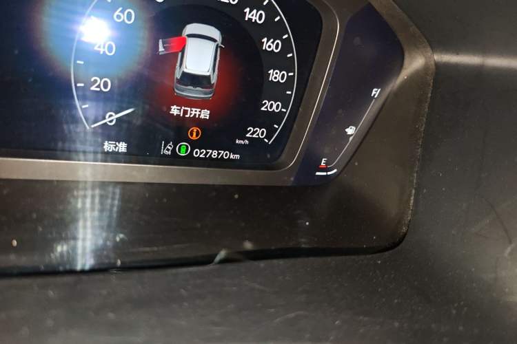 Used Honda Breeze 2023 240TURBO Two-Wheel-Drive Luxury Edition 5 Seats Odometer Close Up