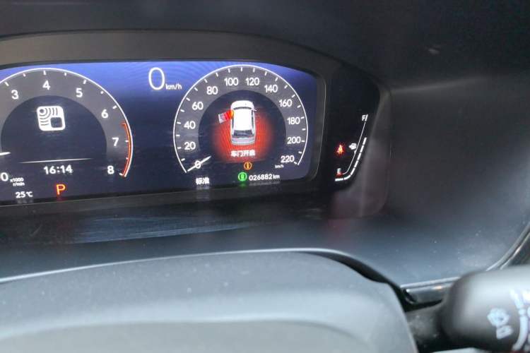 Used Honda Breeze 2023 240TURBO Two-Wheel-Drive Luxury Edition 5 Seats Odometer Close Up