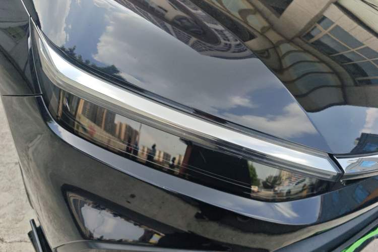 Used Honda Breeze 2023 240TURBO Two-Wheel-Drive Luxury Edition 5 Seats Right Front Headlight