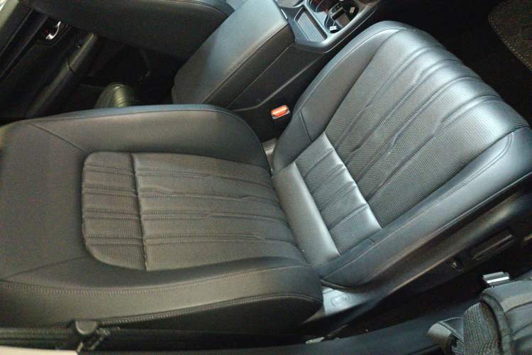 Used Honda Breeze 2023 240TURBO Two-Wheel-Drive Luxury Edition 5 Seats Right Front Seat