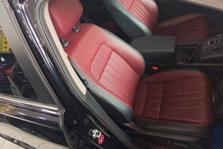 Used Honda Breeze 2023 240TURBO Two-Wheel-Drive Prestige Edition 5 Seats Right Front Seat