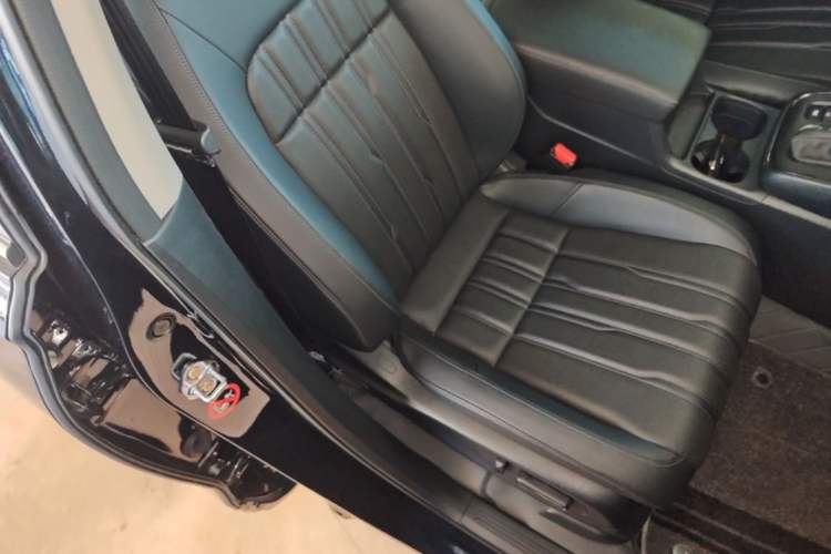 Used Honda Breeze 2023 240TURBO Two-Wheel-Drive Luxury Edition 5 Seats Right Front Seat