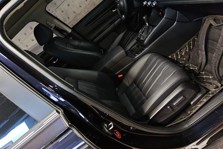 Used Honda Breeze 2023 240TURBO Two-Wheel-Drive Prestige Edition 5 Seats Right Front Seat