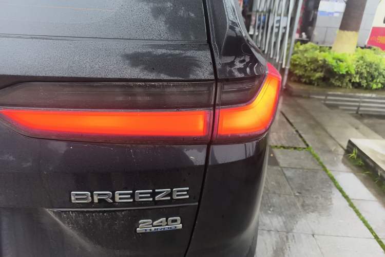 Used Honda Breeze 2023 240TURBO Two-Wheel-Drive Luxury Edition 5 Seats Right Rear Taillight