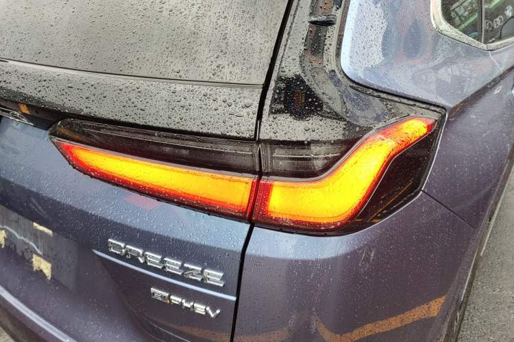 Used Honda Breeze 2023 eHEV Four-Wheel Drive Supreme Edition Right Rear Taillight