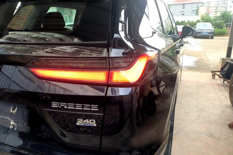 Used Honda Breeze 2023 240TURBO Two-Wheel-Drive Luxury Edition 5 Seats Right Rear Taillight