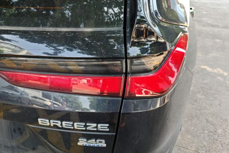 Used Honda Breeze 2023 240TURBO Two-Wheel-Drive Luxury Edition 5 Seats Right Rear Taillight