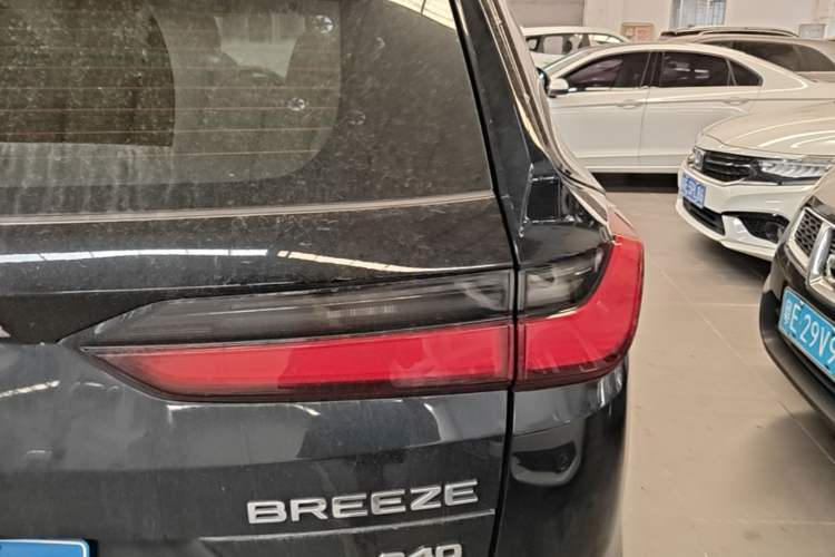 Used Honda Breeze 2023 240TURBO Two-Wheel-Drive Prestige Edition 5 Seats Right Rear Taillight