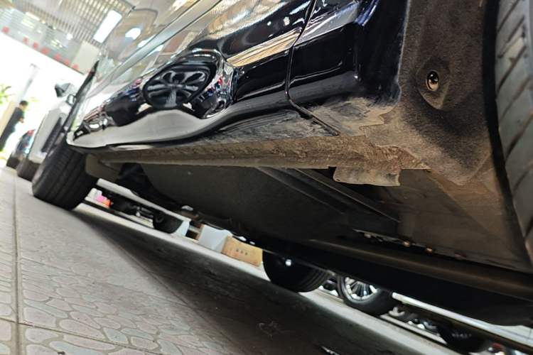 Used Honda Breeze 2023 240TURBO Two-Wheel-Drive Luxury PRO 7-Seater Right Side Sill