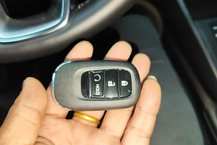 Used Honda Breeze 2023 240TURBO Two-Wheel-Drive Luxury Edition 5 Seats Vehicle Key