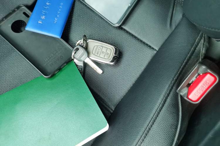 Used Honda Breeze 2023 240TURBO Two-Wheel-Drive Luxury Edition 5 Seats Vehicle Key
