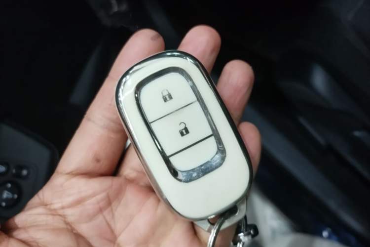 Used Honda Breeze 2023 240TURBO Two-Wheel Drive Elite Edition 5 Seats Vehicle Key