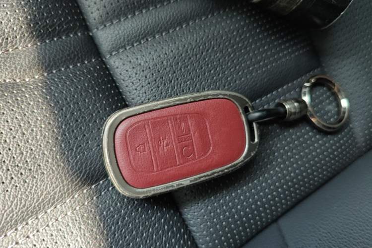 Used Honda Breeze 2023 240TURBO Two-Wheel-Drive Luxury Edition 5 Seats Vehicle Key