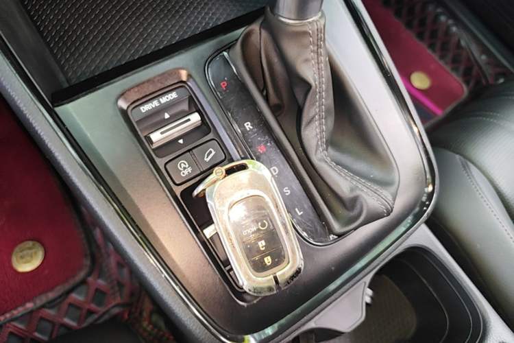 Used Honda Breeze 2023 240TURBO Two-Wheel-Drive Luxury Edition 5 Seats Vehicle Key