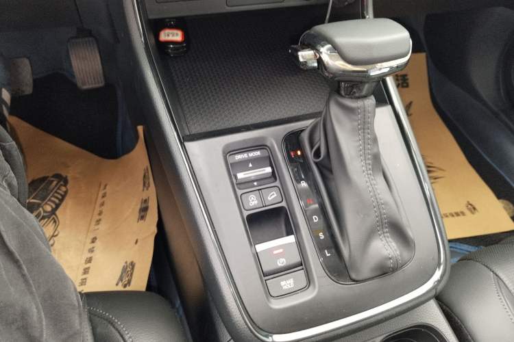 Used Honda Breeze 2023 240TURBO Two-Wheel-Drive Prestige Edition 5 Seats Gear Lever