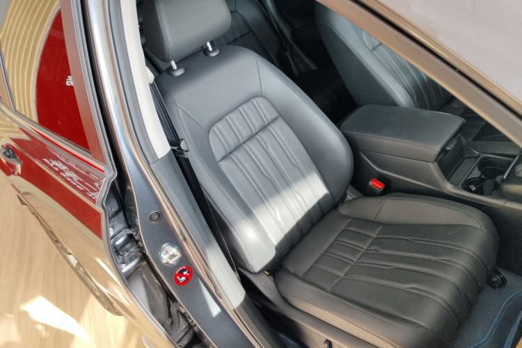 Used Honda Breeze 2023 240TURBO Two-Wheel-Drive Prestige Edition 5 Seats Right Front Seat
