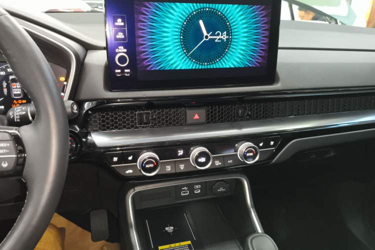 Used Honda Breeze 2023 240TURBO Four-Wheel Drive Luxury Edition 5 Seats Audio And AC Panel