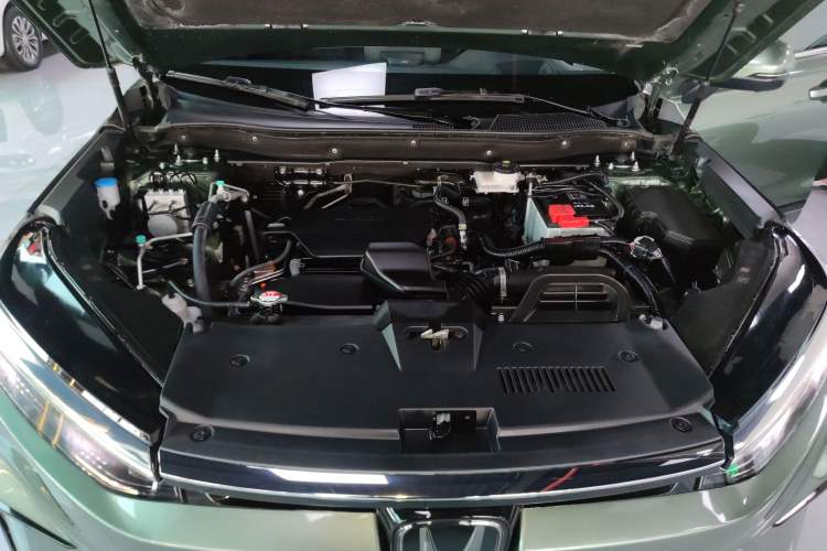 Used Honda Breeze 2023 240TURBO Four-Wheel Drive Luxury Edition 5 Seats Engine Bay