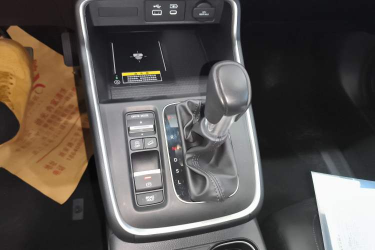 Used Honda Breeze 2023 240TURBO Four-Wheel Drive Luxury Edition 5 Seats Gear Lever