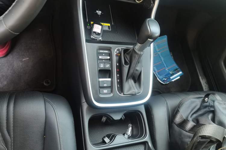 Used Honda Breeze 2023 240TURBO Four-Wheel Drive Luxury Edition 5 Seats Gear Lever