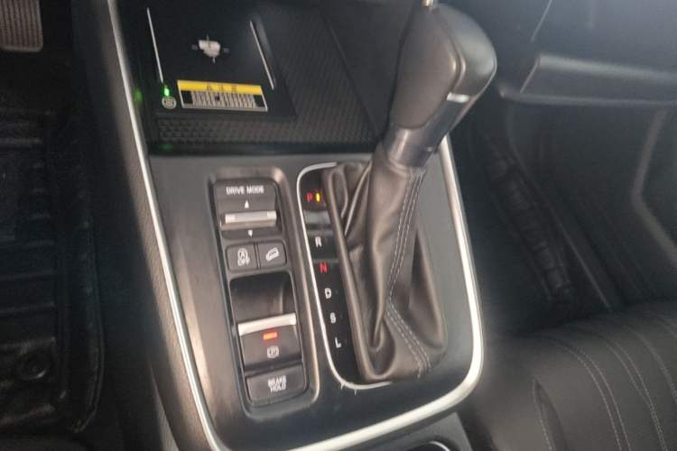 Used Honda Breeze 2023 240TURBO Four-Wheel Drive Luxury Edition 5 Seats Gear Lever