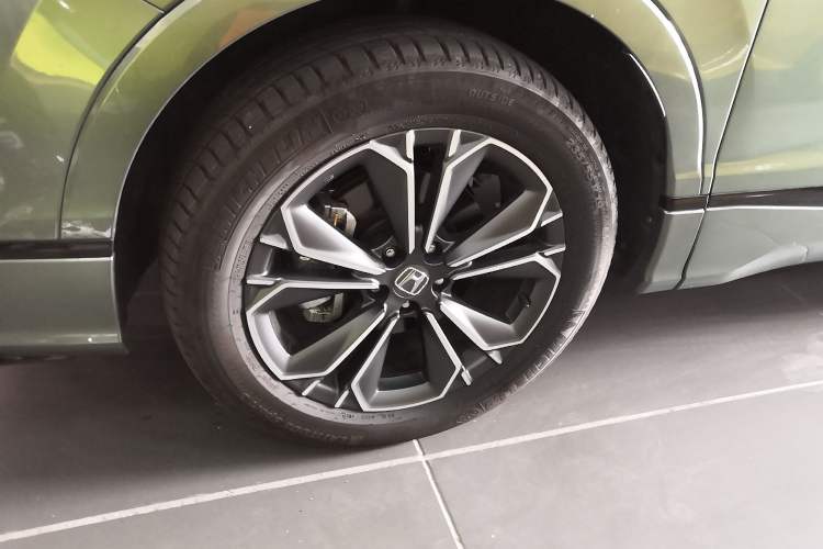 Used Honda Breeze 2023 240TURBO Four-Wheel Drive Luxury Edition 5 Seats Left Front Wheel Hub