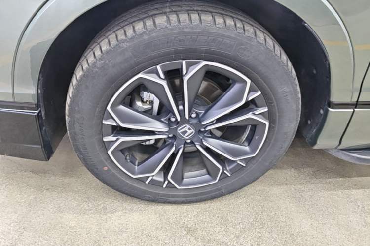 Used Honda Breeze 2023 240TURBO Four-Wheel Drive Luxury Edition 5 Seats Left Front Wheel Hub