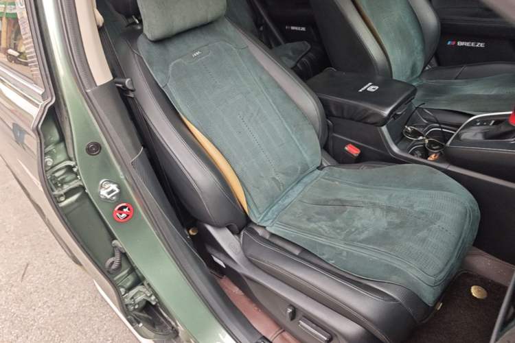 Used Honda Breeze 2023 240TURBO Four-Wheel Drive Luxury Edition 5 Seats Right Front Seat