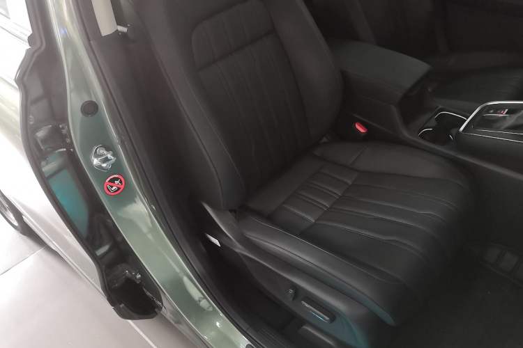 Used Honda Breeze 2023 240TURBO Four-Wheel Drive Luxury Edition 5 Seats Right Front Seat