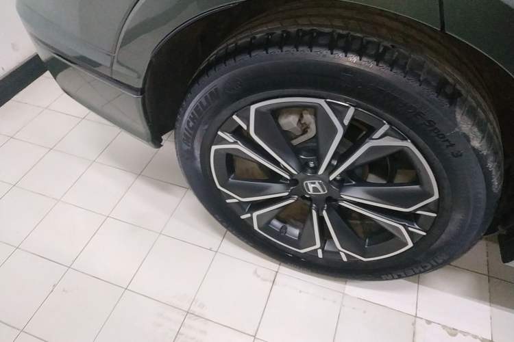 Used Honda Breeze 2023 240TURBO Four-Wheel Drive Luxury Edition 5 Seats Right Rear Wheel Hub