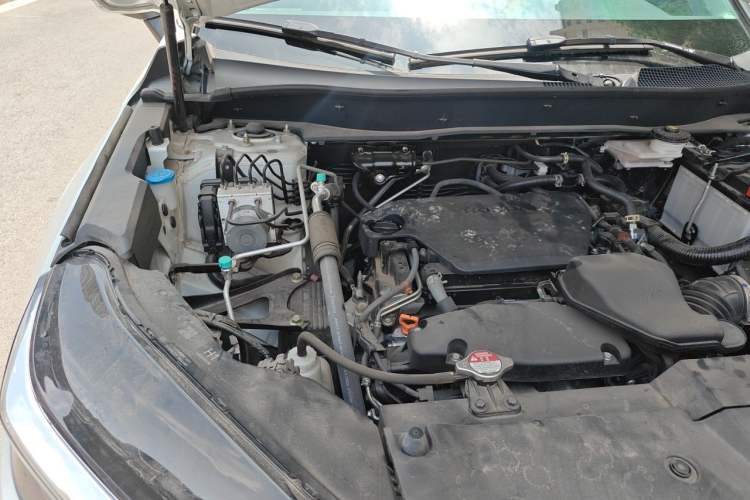 Used Honda Breeze 2023 240TURBO Two-Wheel-Drive Luxury Edition 5 Seats Engine Bay Right