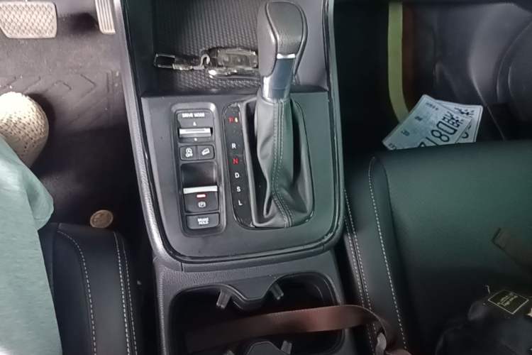 Used Honda Breeze 2023 240TURBO Two-Wheel Drive Elite Edition 5 Seats Gear Lever