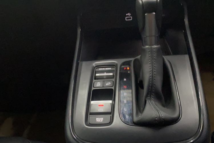 Used Honda Breeze 2023 240TURBO Two-Wheel-Drive Luxury Edition 5 Seats Gear Lever