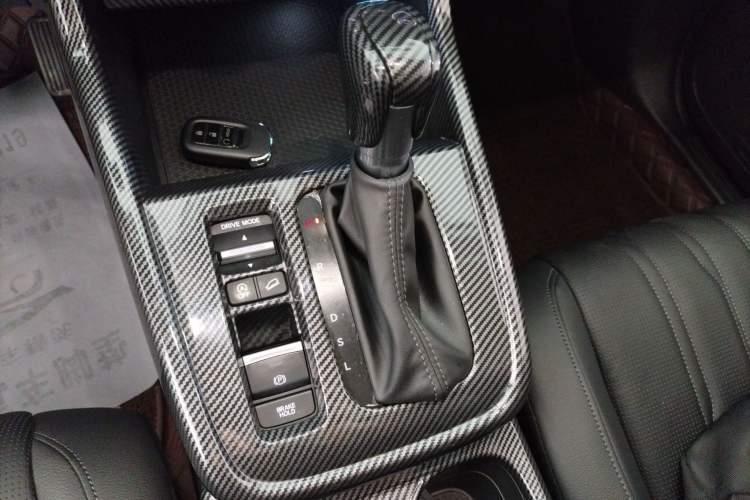 Used Honda Breeze 2023 240TURBO Two-Wheel-Drive Luxury Edition 5 Seats Gear Lever