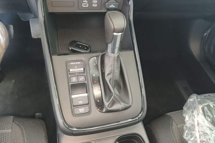 Used Honda Breeze 2023 240TURBO Two-Wheel Drive Elite Edition 5 Seats Gear Lever