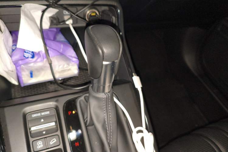 Used Honda Breeze 2023 240TURBO Two-Wheel-Drive Prestige Edition 5 Seats Gear Lever