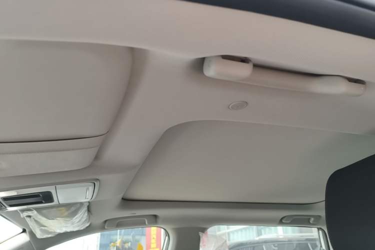 Used Honda Breeze 2023 240TURBO Two-Wheel Drive Elite Edition 5 Seats Headliner