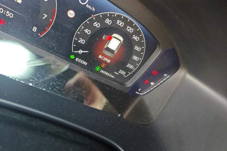 Used Honda Breeze 2023 240TURBO Two-Wheel-Drive Luxury Edition 5 Seats Odometer Close Up